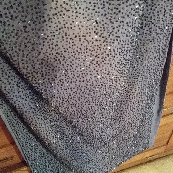 Women's fully beaded floor-length skirt - Picture 4 of 4